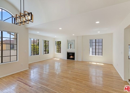 1931 Malcolm Avenue - Photo 1