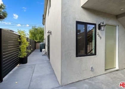 2619 Veteran Ave. - Photo 1