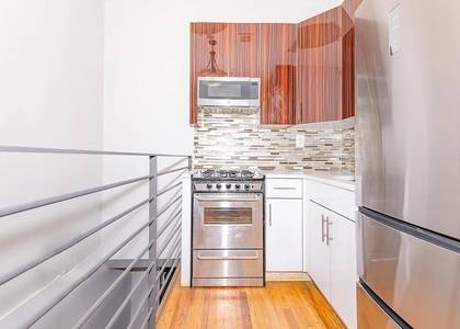 1044 Putnam Avenue - Photo 1