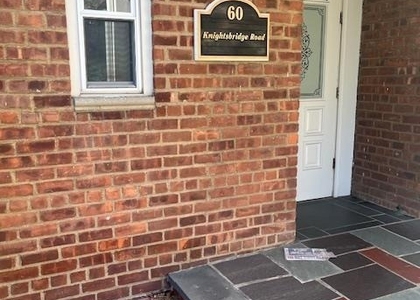 60 Knightsbridge Road - Photo 1