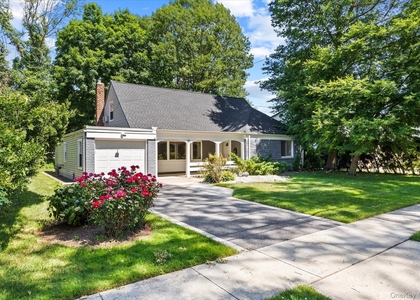 55 Warwick Road - Photo 1