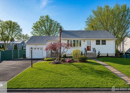 145 Somerset Avenue - Photo 1