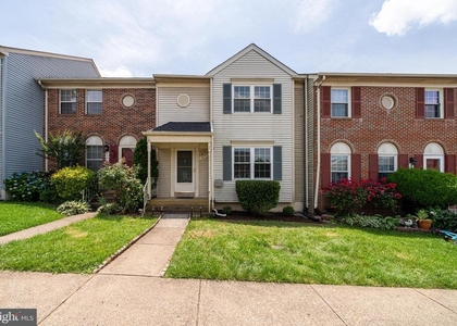 8593 Burlington Court - Photo 1