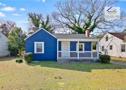 118 Circle Court - Photo 1