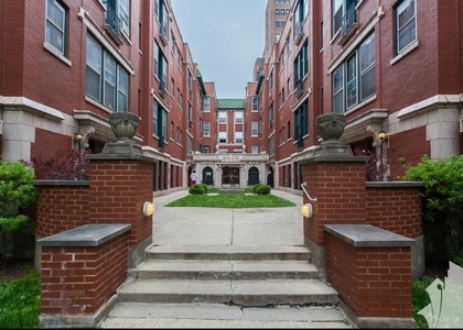 430-32 W Surf St - Photo 1