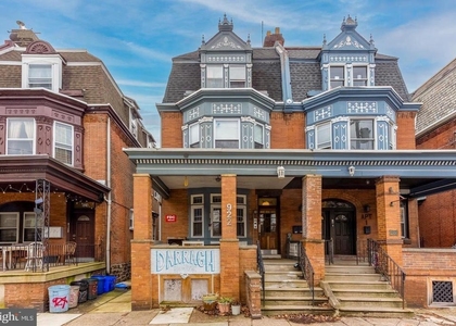 922 S 49th Street - Photo 1