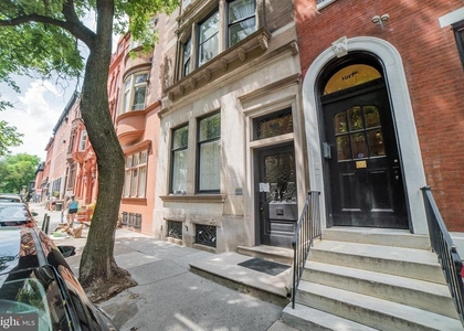 1919 Spruce Street - Photo 1