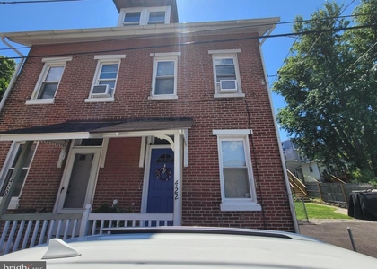 422 Gold Street Street - Photo 1