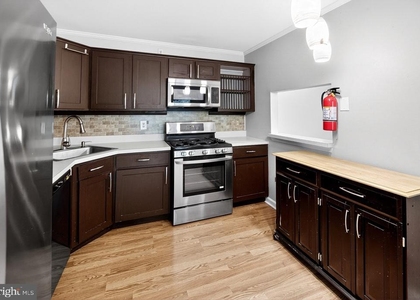 19 Hemlock Court - Photo 1