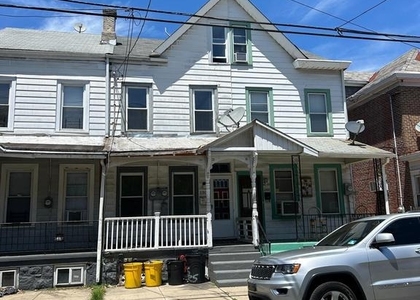 250 Morris Avenue - Photo 1