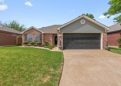 226 Claris Ln - Photo 1