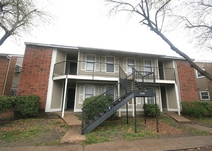 1906 West Loop - Photo 1