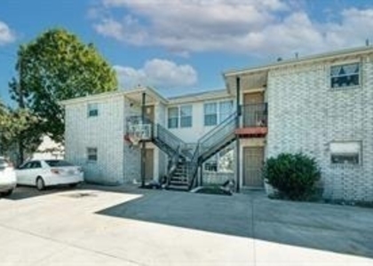 1102 Southwalk St - Photo 1