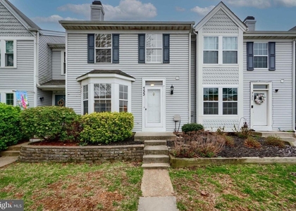 733 Reedy Circle - Photo 1