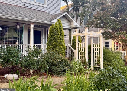 110 Annapolis Street - Photo 1