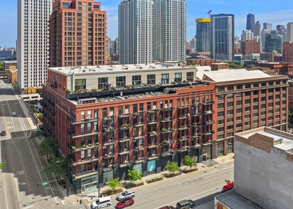 616 W Fulton Street - Photo 1