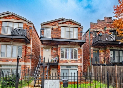 2435 W Polk Street - Photo 1