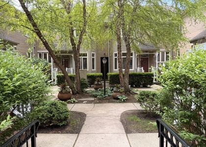 1241 W Fletcher Street - Photo 1
