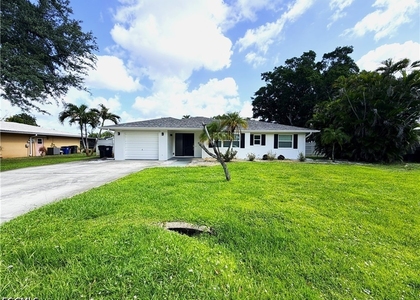 1637 S Mayfair Road - Photo 1