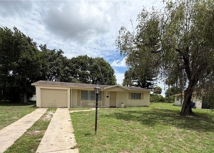 1407 Juddale Street E - Photo 1