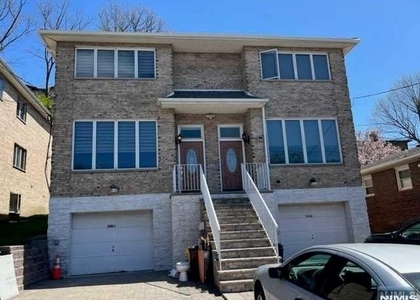 520 Glen - Photo 1