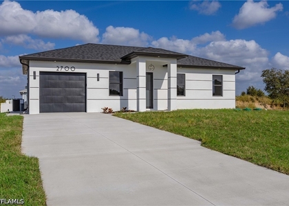 2700 49th Street Sw - Photo 1