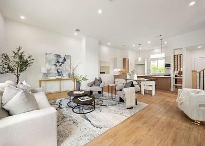 1713 Mary Street - Photo 1