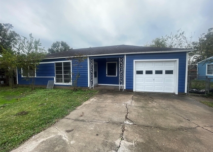 4810 Airport Boulevard - Photo 1