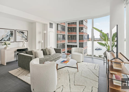 1st Avenue - Photo 1
