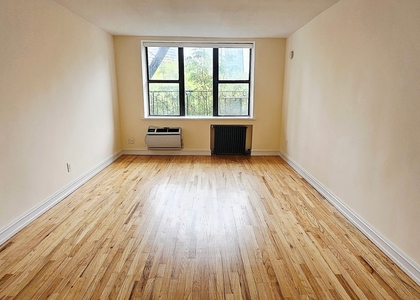 East 36 Street - Photo 1