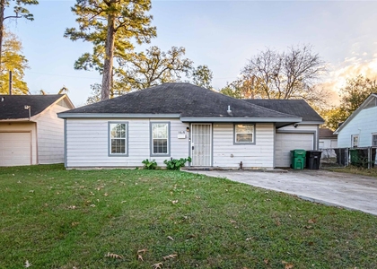3818 Blodgett Street - Photo 1