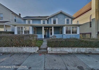 418 E Market Street - Photo 1
