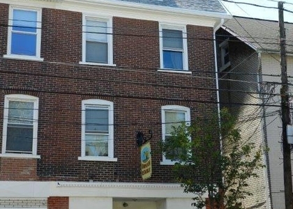 738 E 4th Street - Photo 1