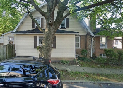 2321 Sycamore Street - Photo 1