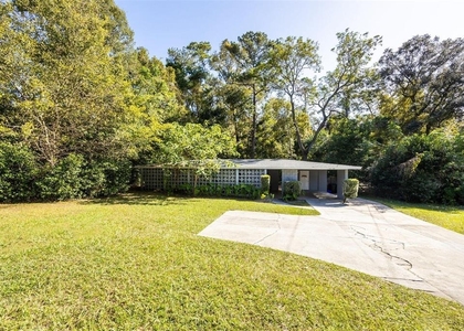 749 Nw 34th Street - Photo 1