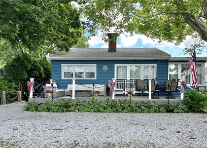 54 Hartford Avenue - Photo 1