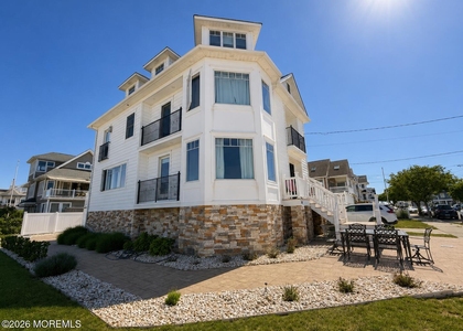 550 Whiting Avenue - Photo 1