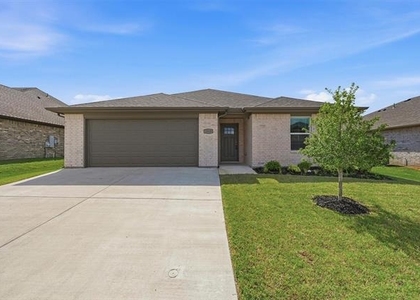 1819 Boxwood Drive - Photo 1
