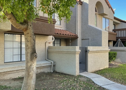 839 S Westwood -- - Photo 1