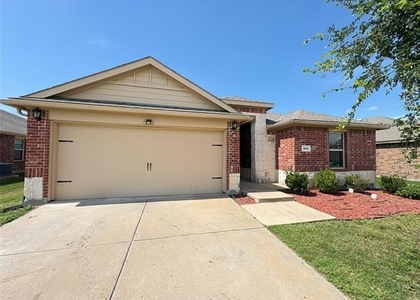 215 Woodland Street - Photo 1