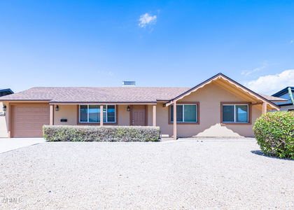 10846 N 109th Avenue - Photo 1