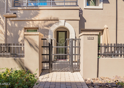6565 E Thomas Road - Photo 1