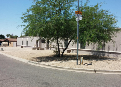 4940 E Holly Street - Photo 1