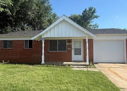 1344 Sw 62nd Street - Photo 1