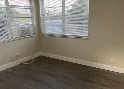 710 7th Street - Photo 1