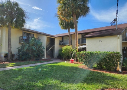 2050 Oleander Boulevard - Photo 1