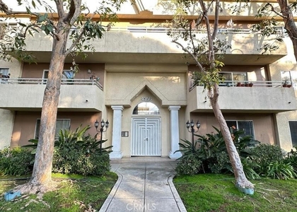 4358 Mammoth Avenue - Photo 1