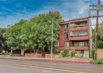 4425 Whitsett - Photo 1