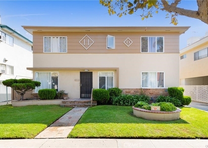 1042 S Sherbourne Drive - Photo 1