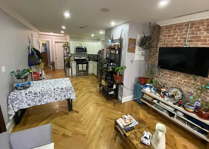 1102 Jefferson Avenue - Photo 1